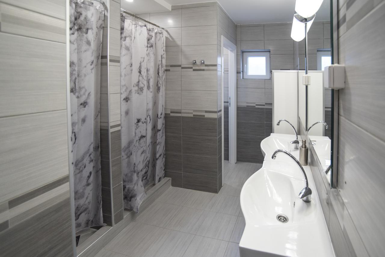 Bloom Inn Nis Luaran gambar
